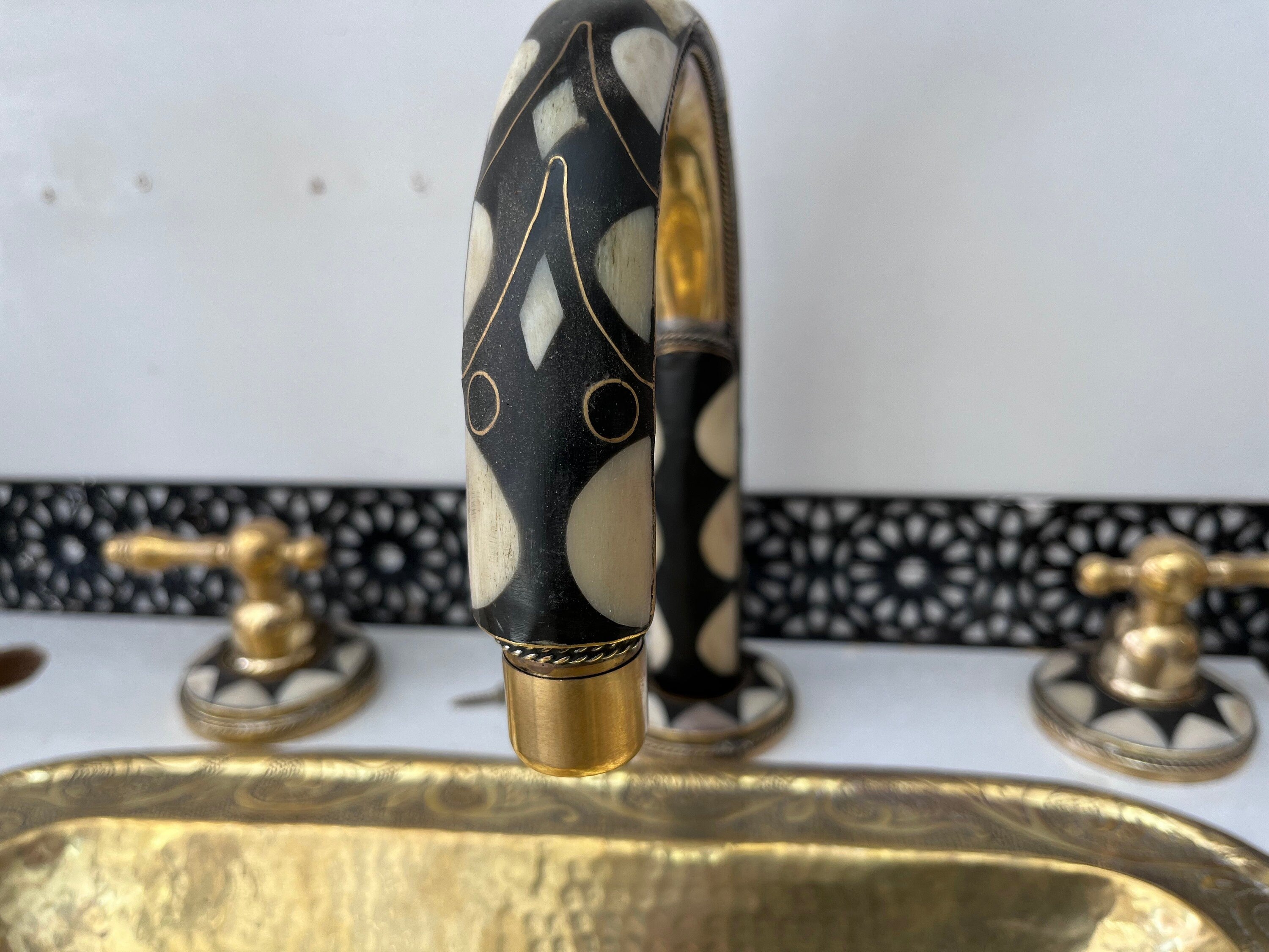 Elegant Brass Widespread Faucet