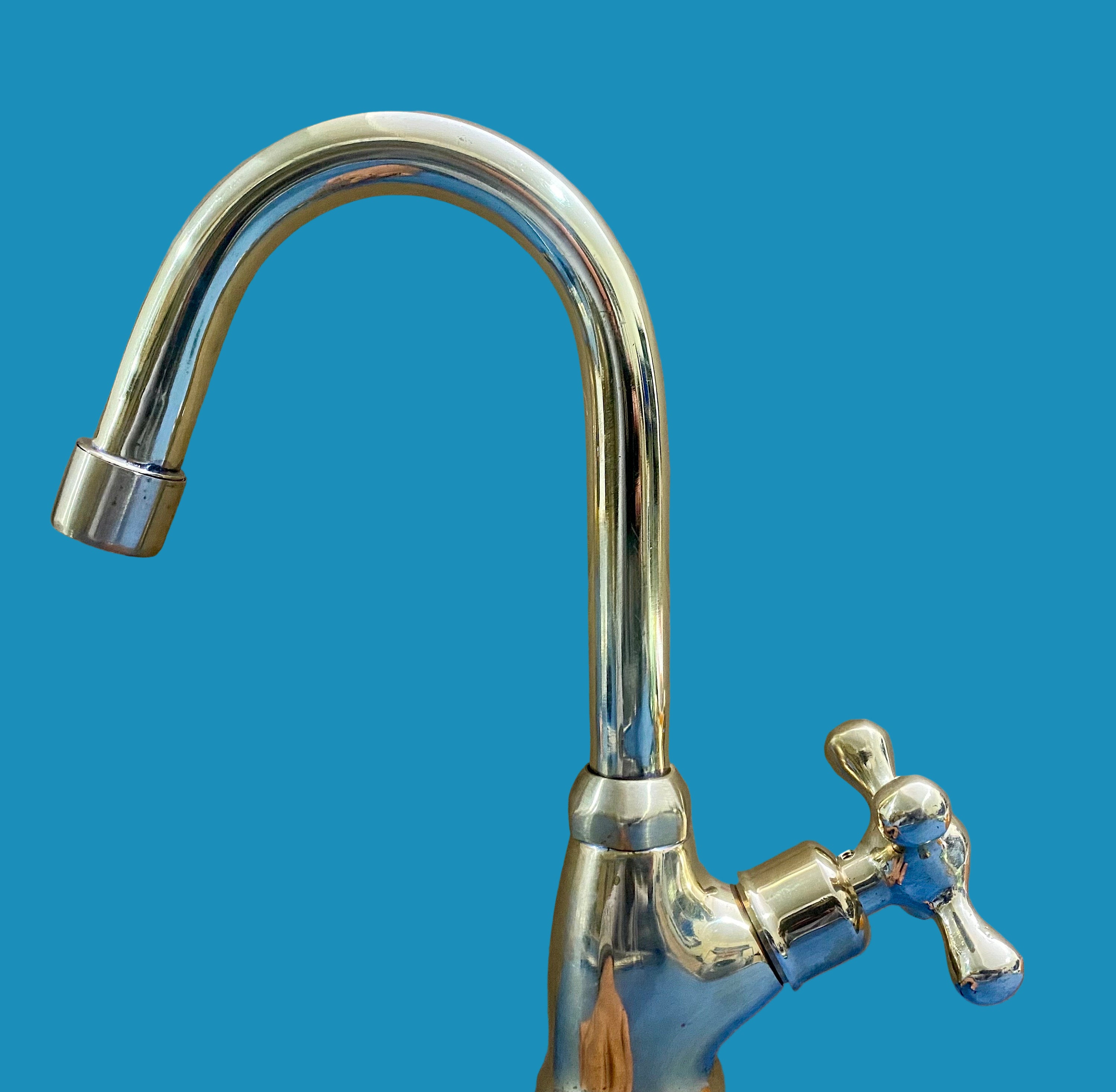 Brass Water Dispenser Faucet, Single Hole